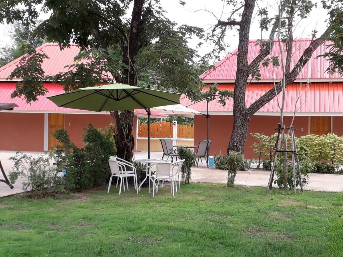 Wapipathum Earthen House Apartment Ban Na Lao Bagian luar foto