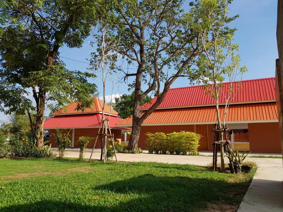 Wapipathum Earthen House Apartment Ban Na Lao Bagian luar foto