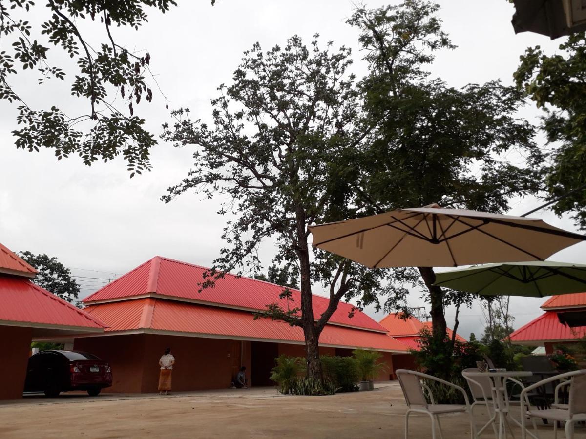 Wapipathum Earthen House Apartment Ban Na Lao Bagian luar foto